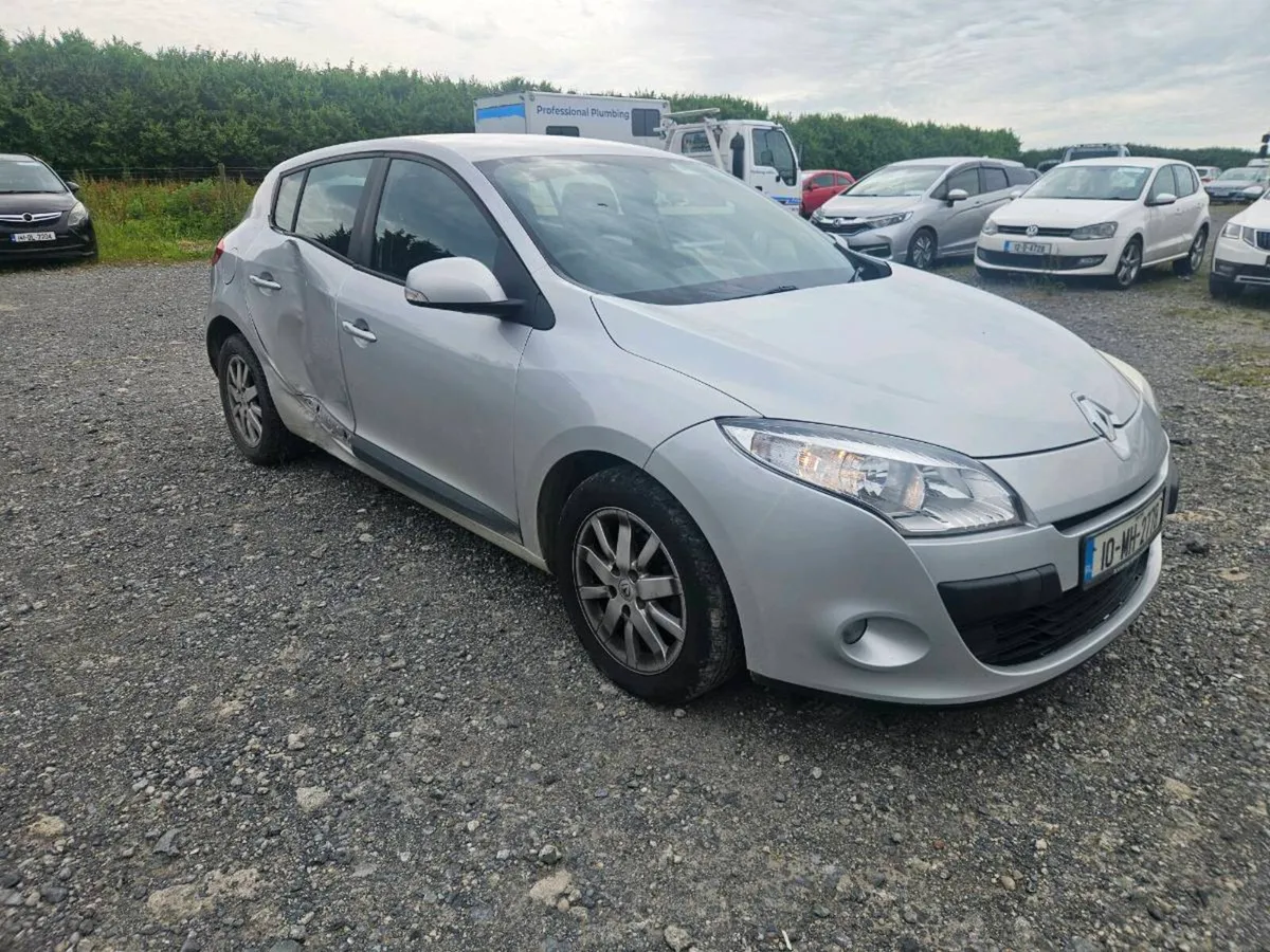 2010 Renault Megan diesel - Image 2
