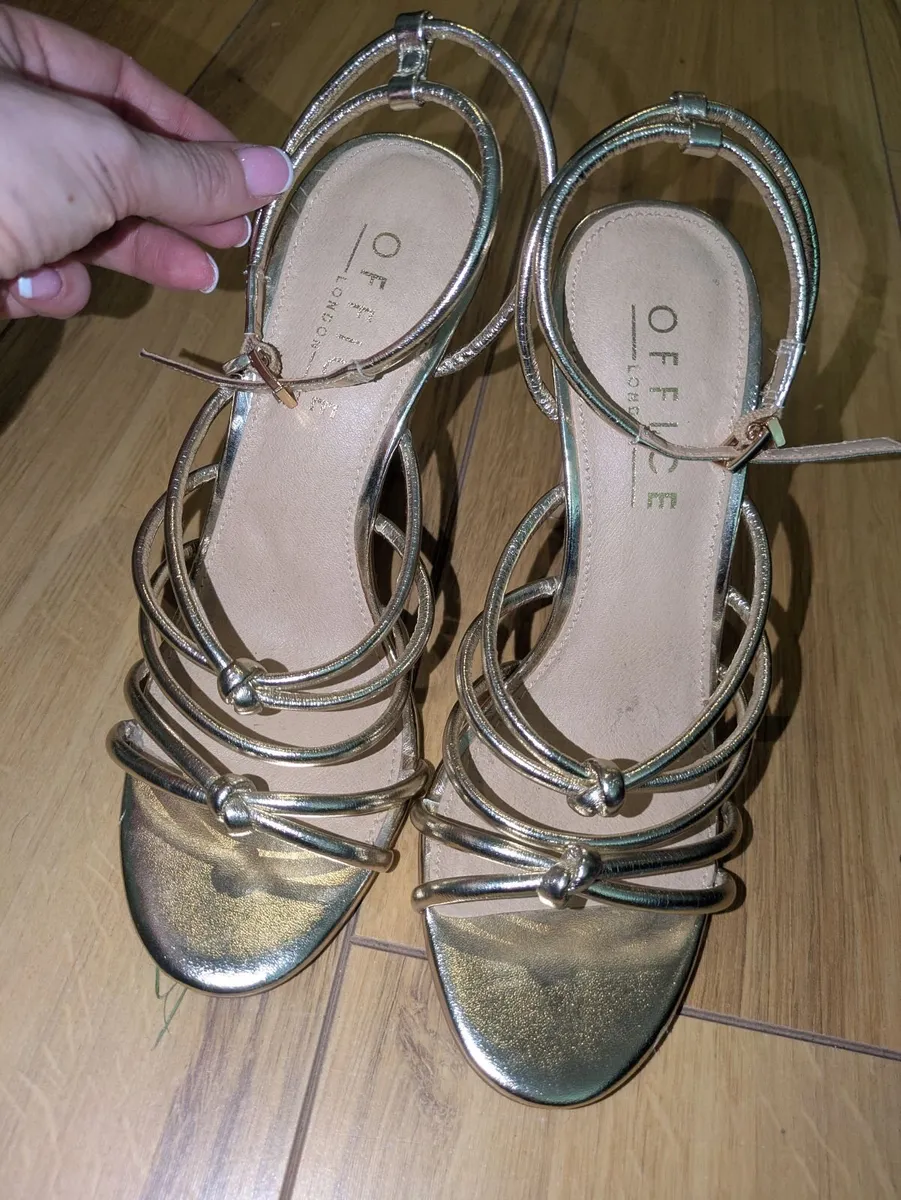 Shoes - Image 3