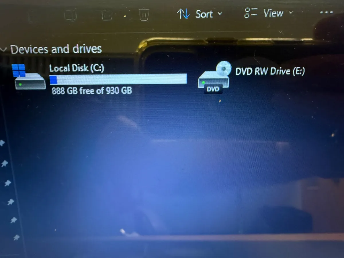 Toshiba 15.6” Laptop - Image 2