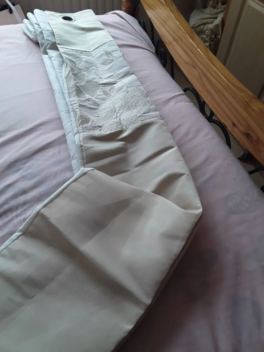 Lovely brand new tanned coloured drapes still in p - Image 3