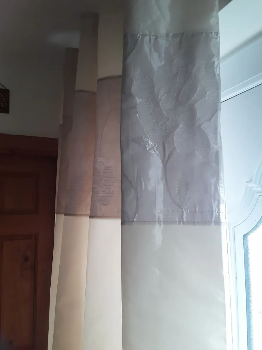 Lovely brand new tanned coloured drapes still in p - Image 4
