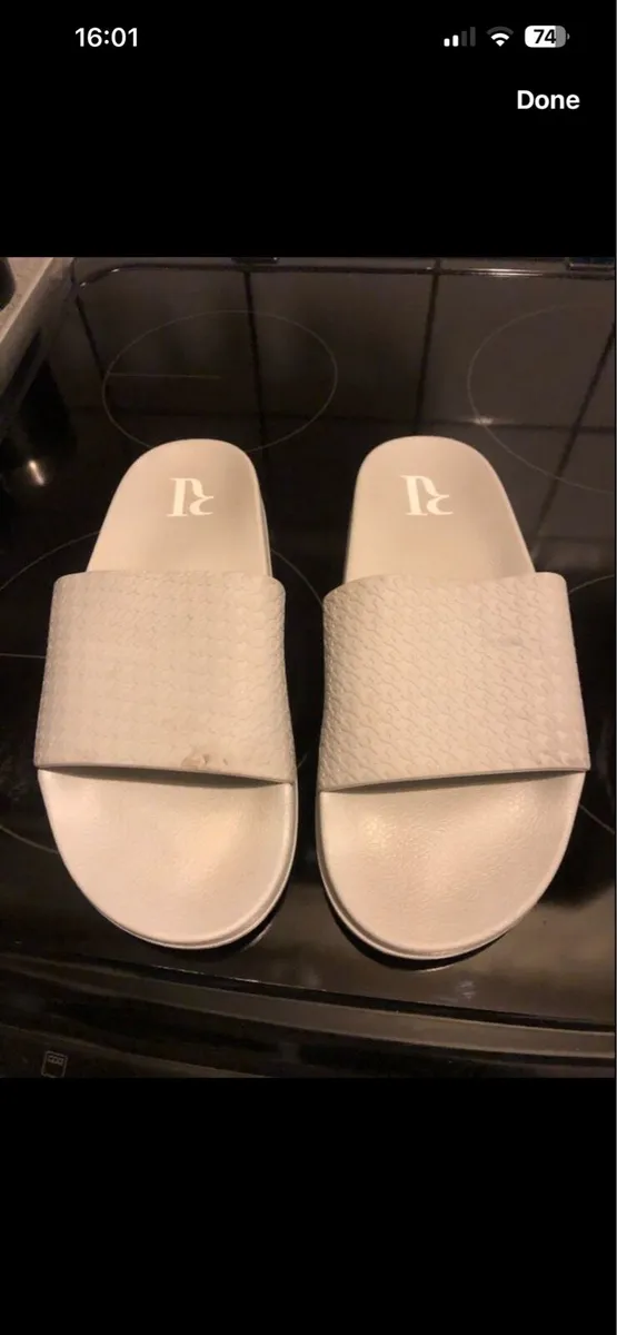 Mens flip flops size 7 €5 - Image 1