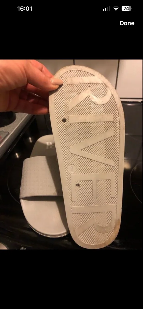 Mens flip flops size 7 €5 - Image 2