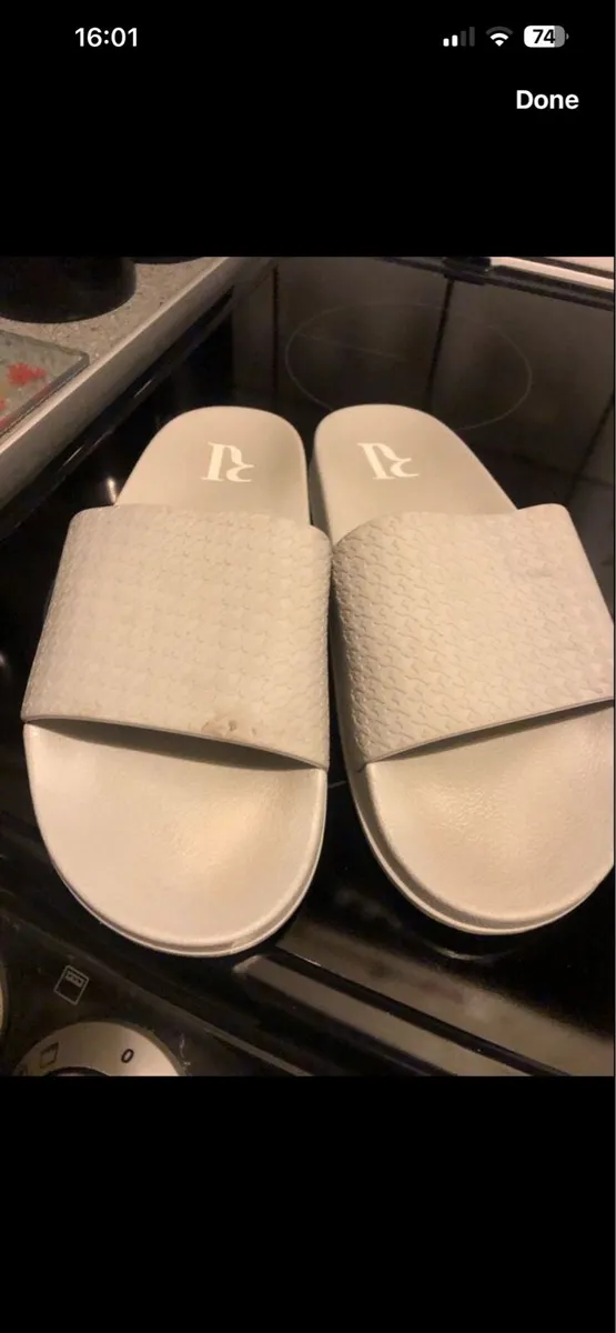 Mens flip flops size 7 €5 - Image 4