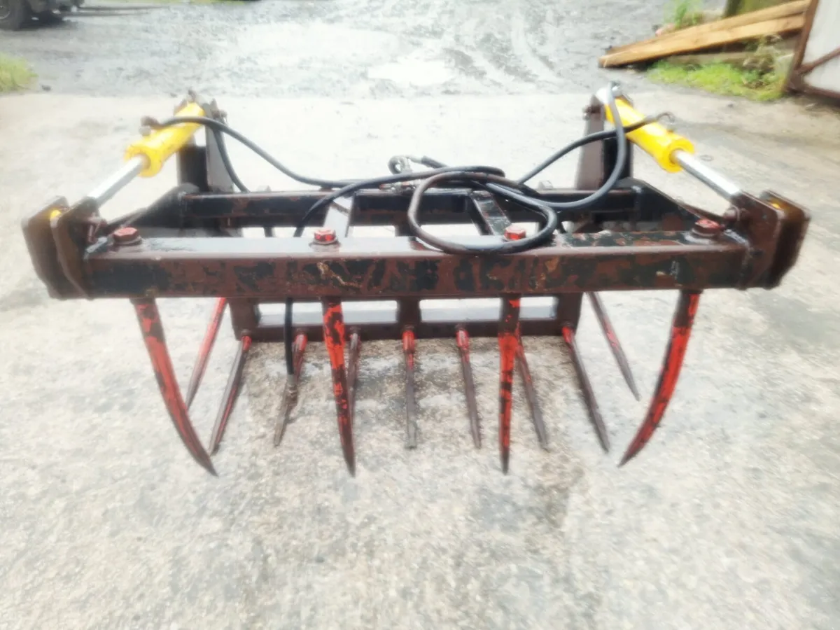 Rossmore 4ft Tine Grab - Tanco Hooks - Image 1