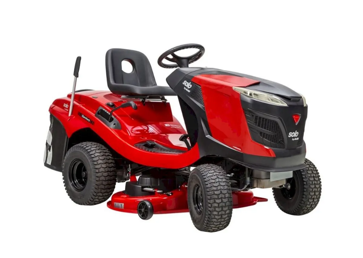 Solo AL-KO T18 103 Ride on Mower 18hp V-Twin 40"