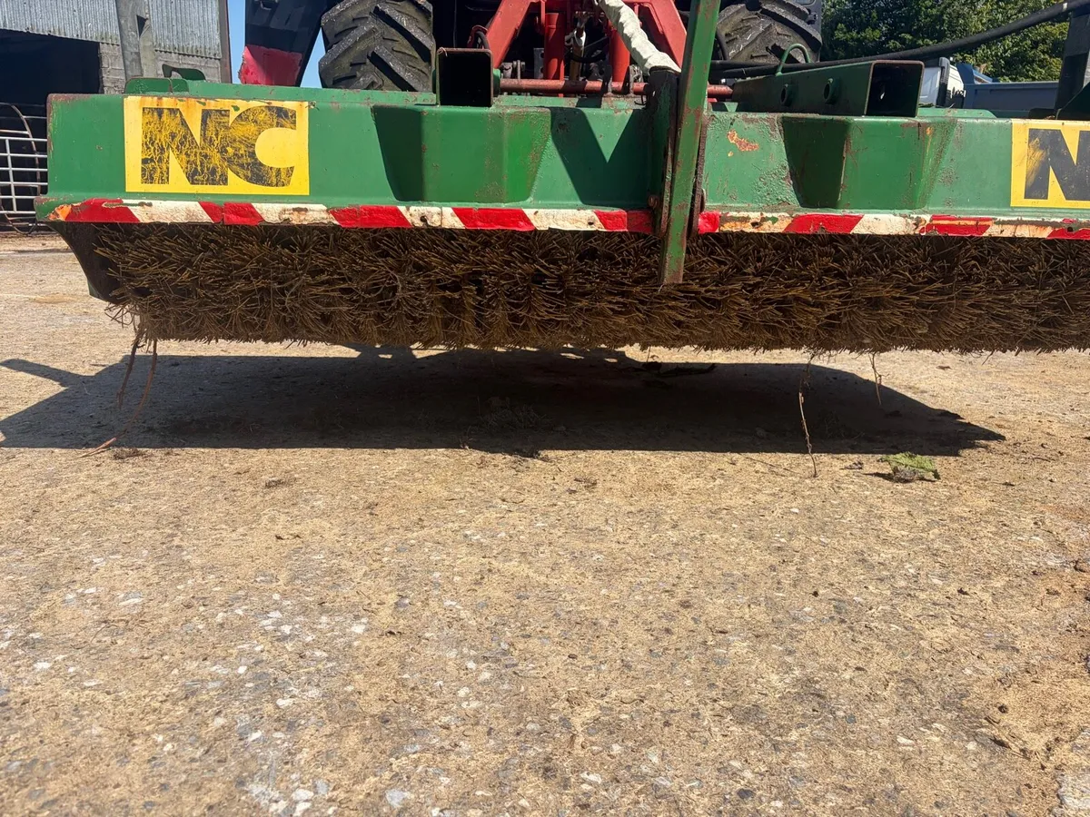 Nc road sweeper/transport box - Image 2