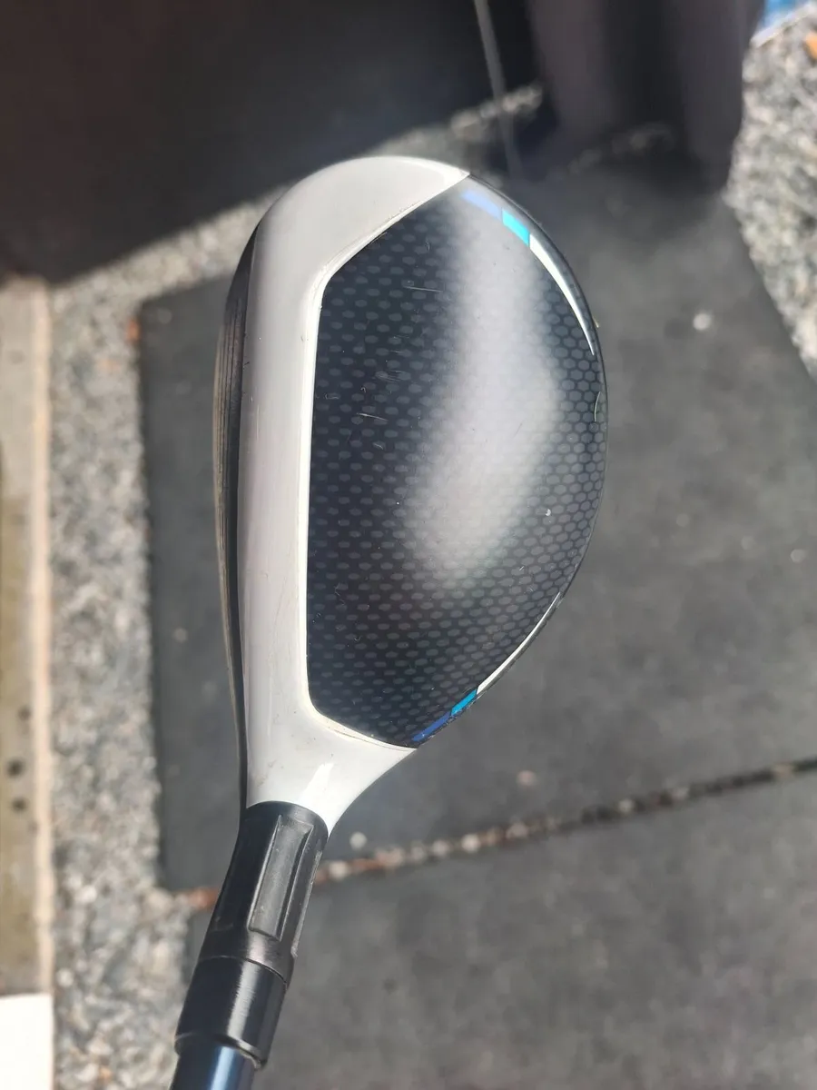 Taylormade sim  rescue - Image 1