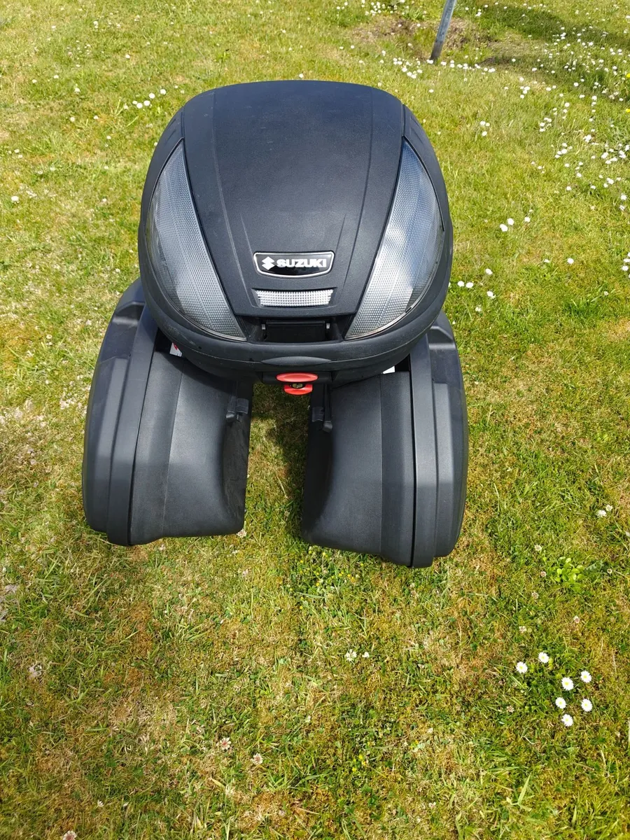 Motorcycle luggage boxes - Image 1