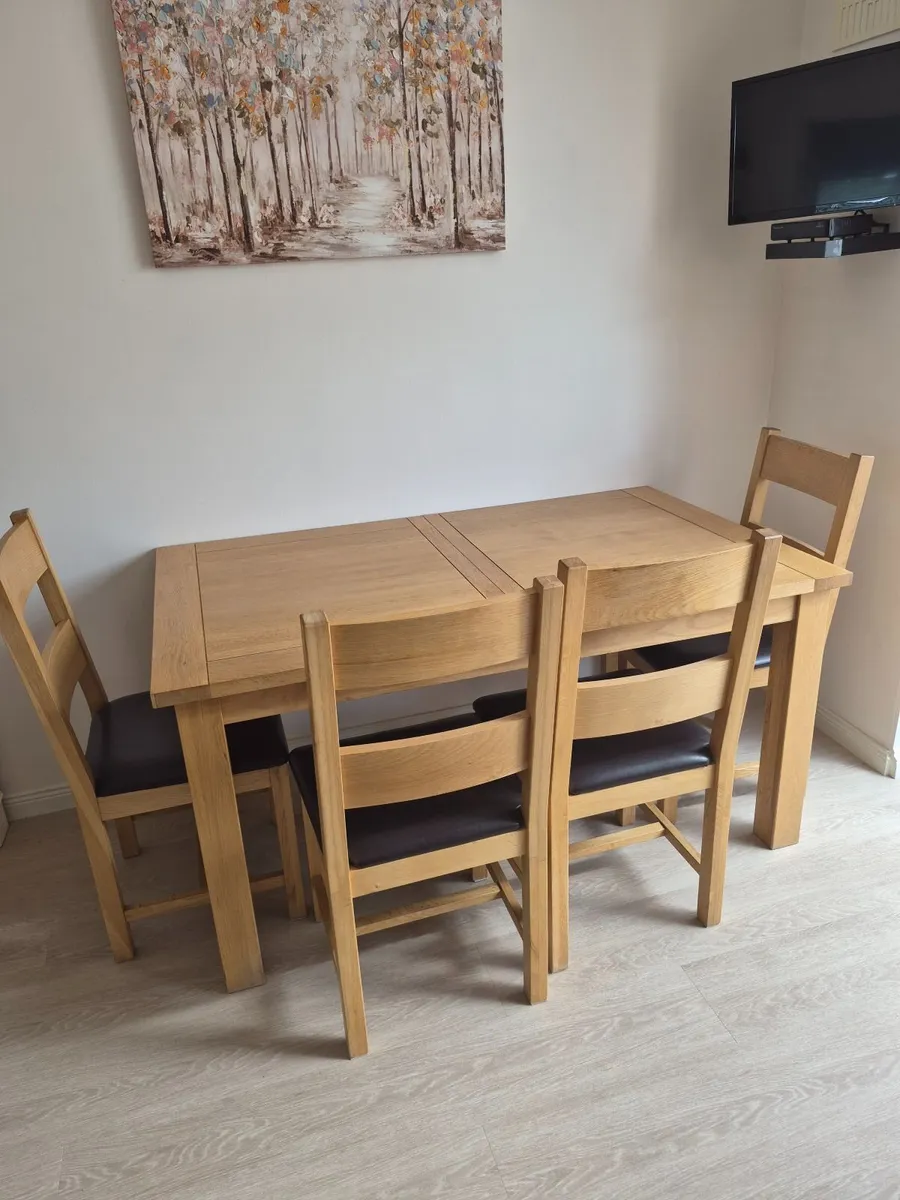 Dining table & 6 chairs - Image 4
