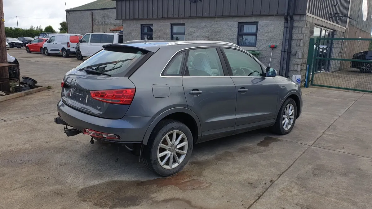 *For parts* Audi Q3 SE, 2.0 dsl 6 speed (2013) - Image 2