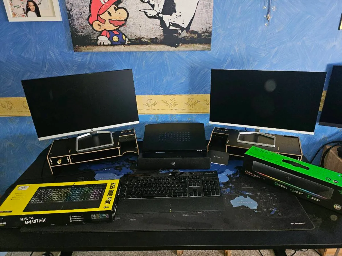 Computer Monitor - Image 1