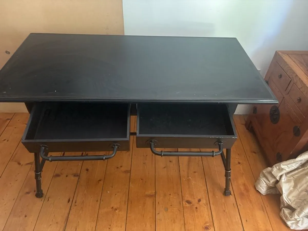 Desk/Table - Image 3