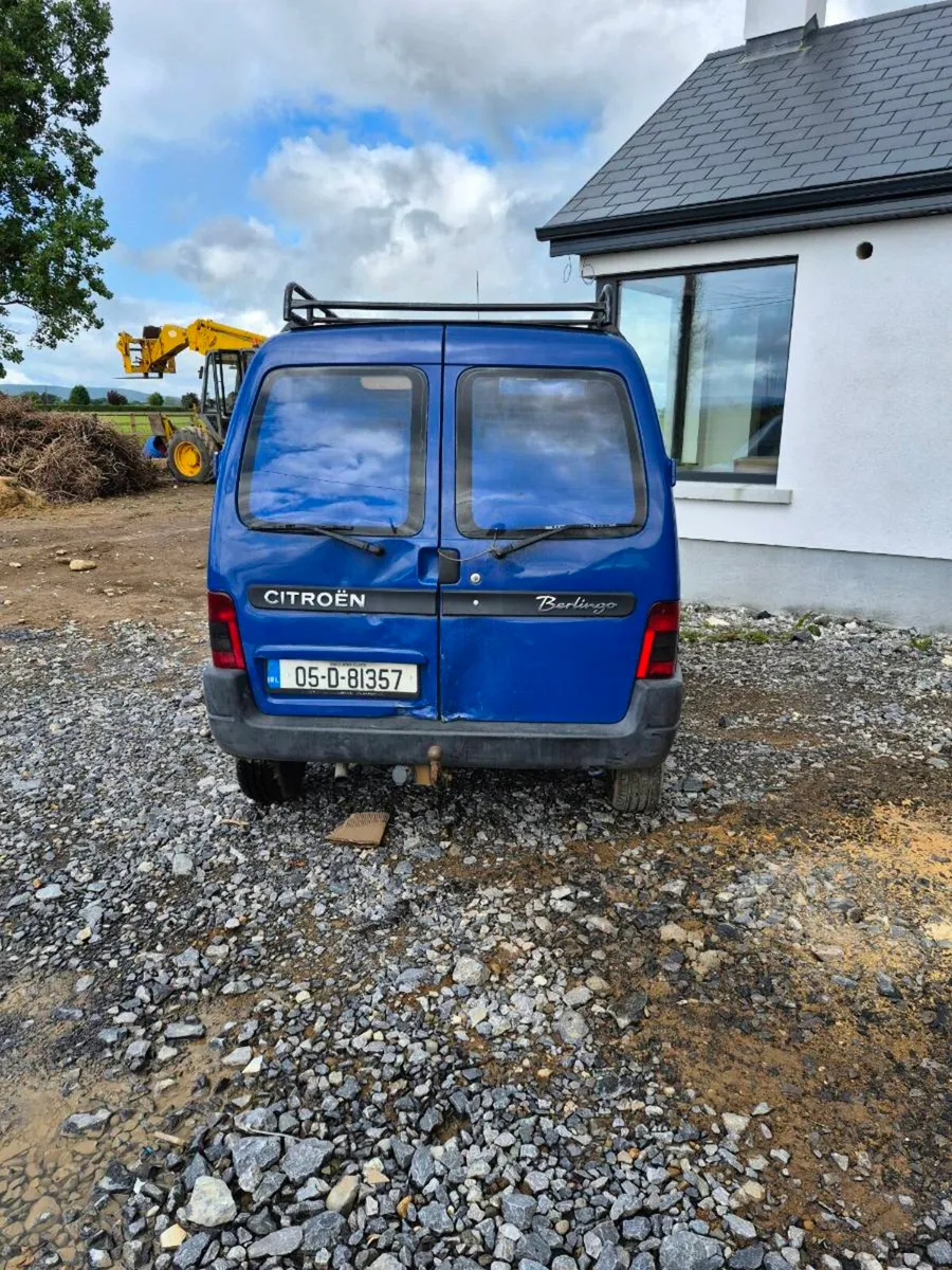 Van - Image 1