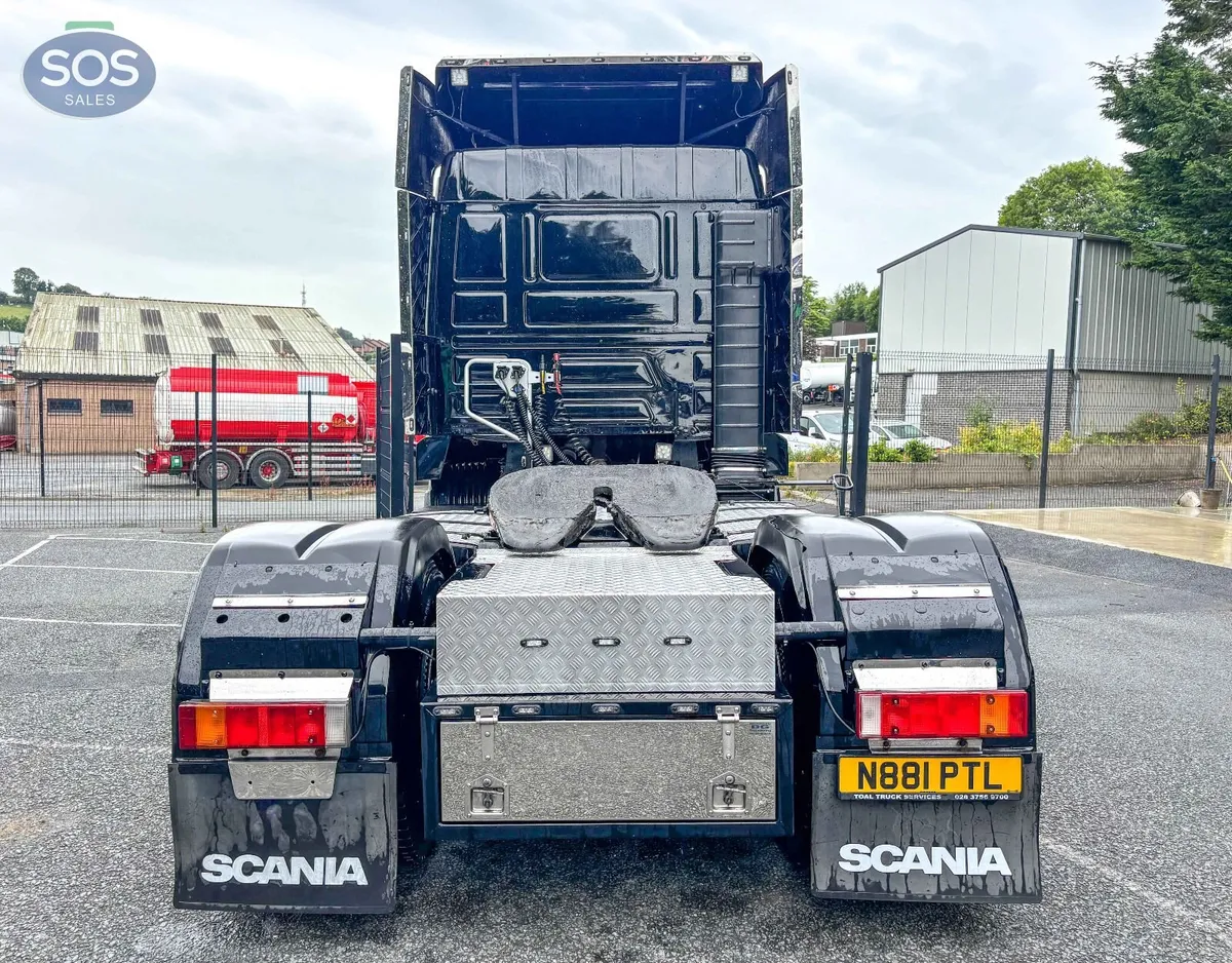 1996 Scania 143H 450 V8 Tractor Unit - Image 4