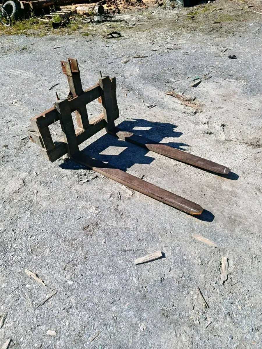3 point linkage pallet forks - Image 2