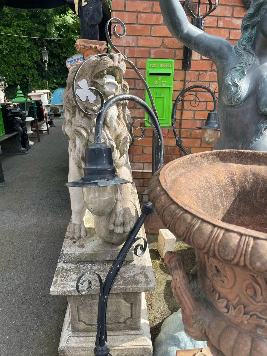 6 Dublin street lamps - Image 1