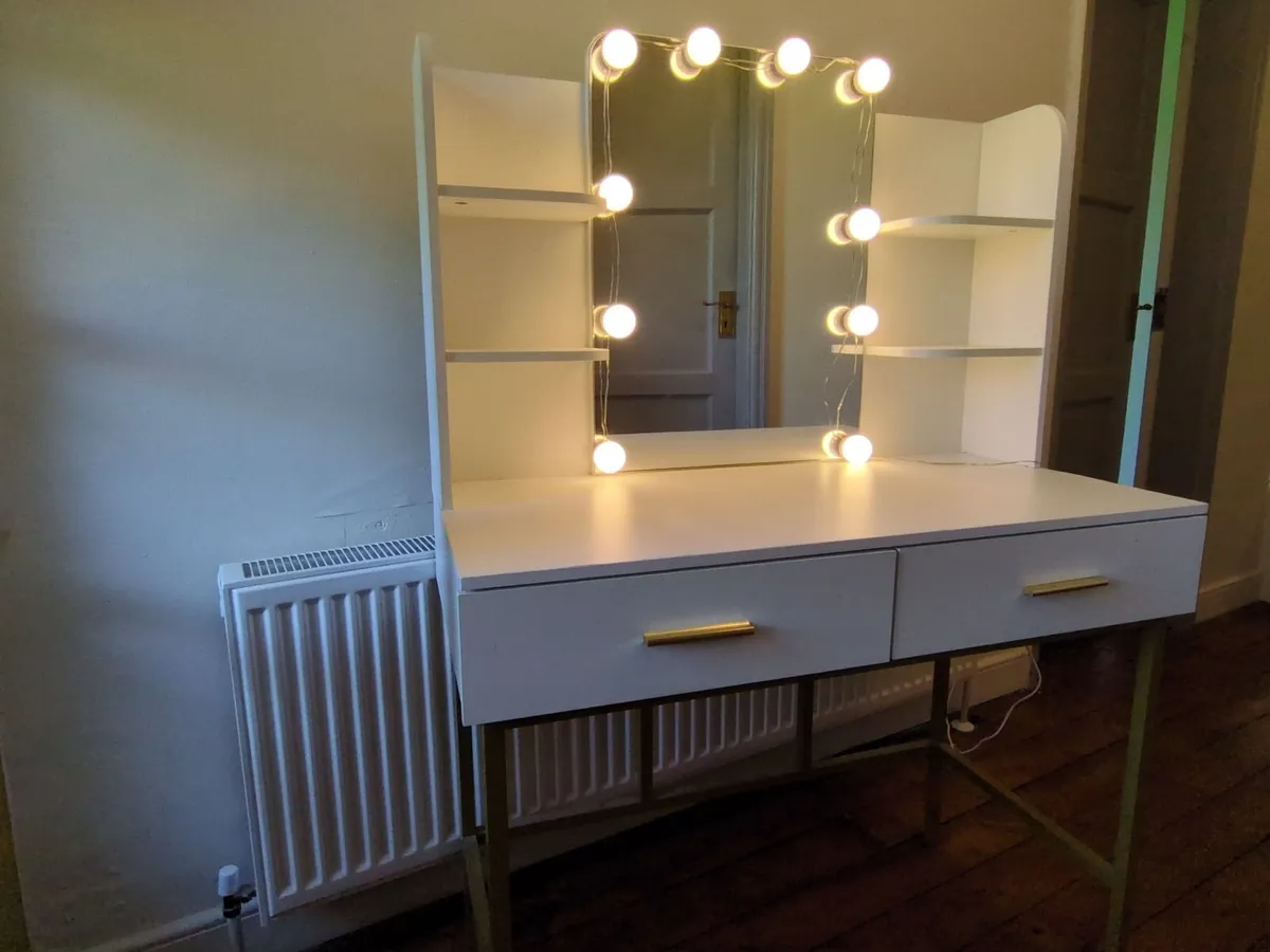 Dressing Table with LED Lights - Image 1