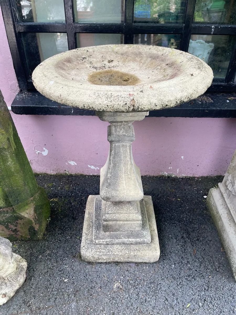 Sand stone bird bath - Image 1