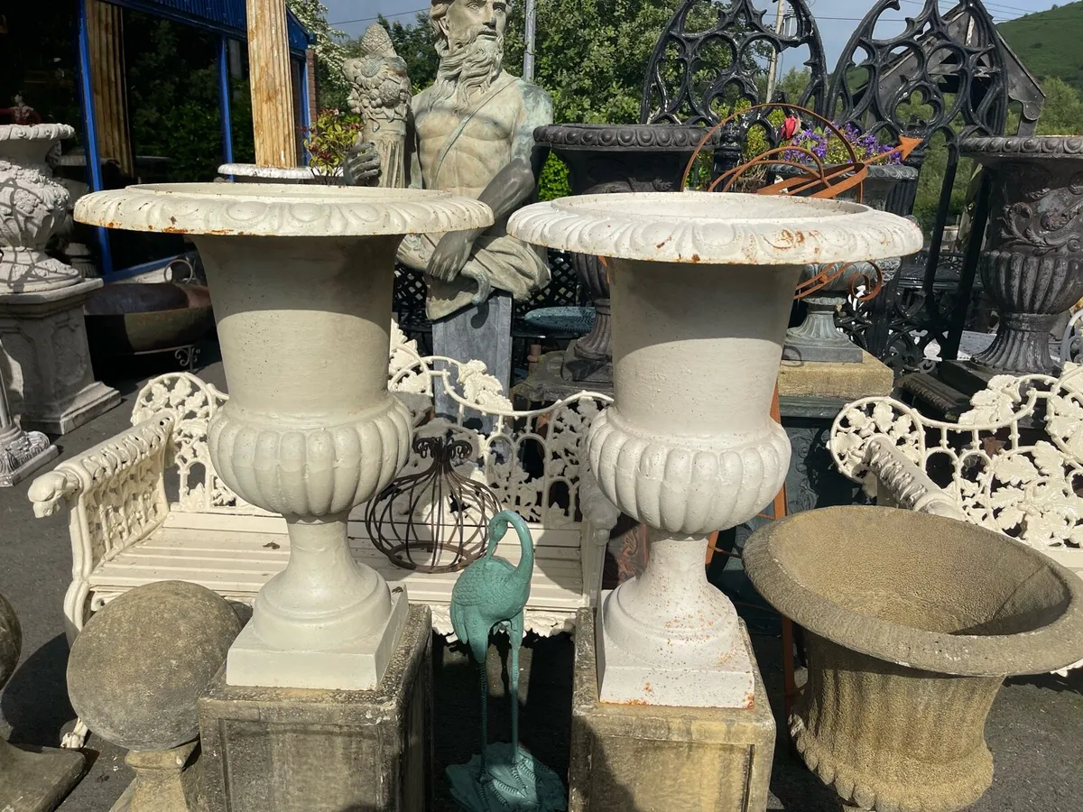 Cast iron garden urns - Image 3