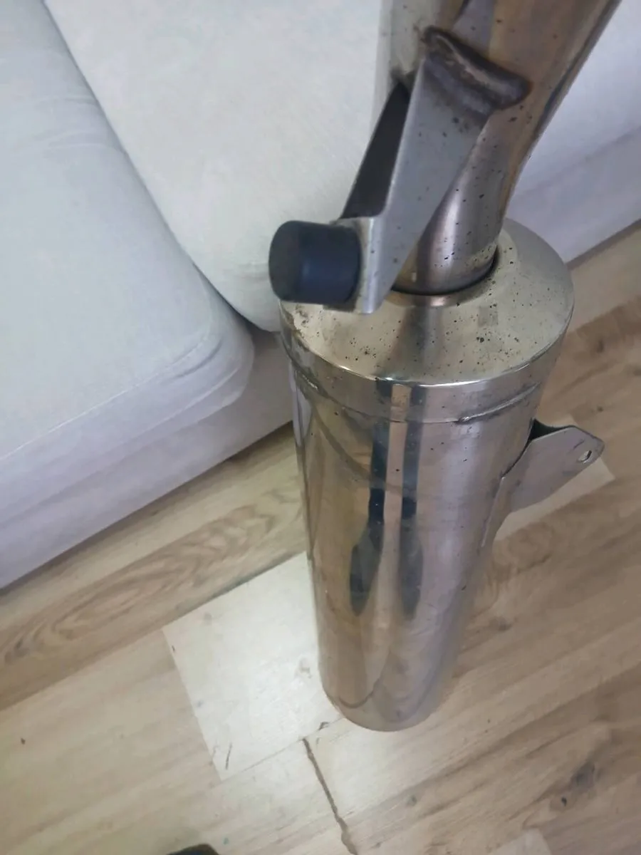 Suzuki bandit 1250 Exhaust plus chain guard - Image 2