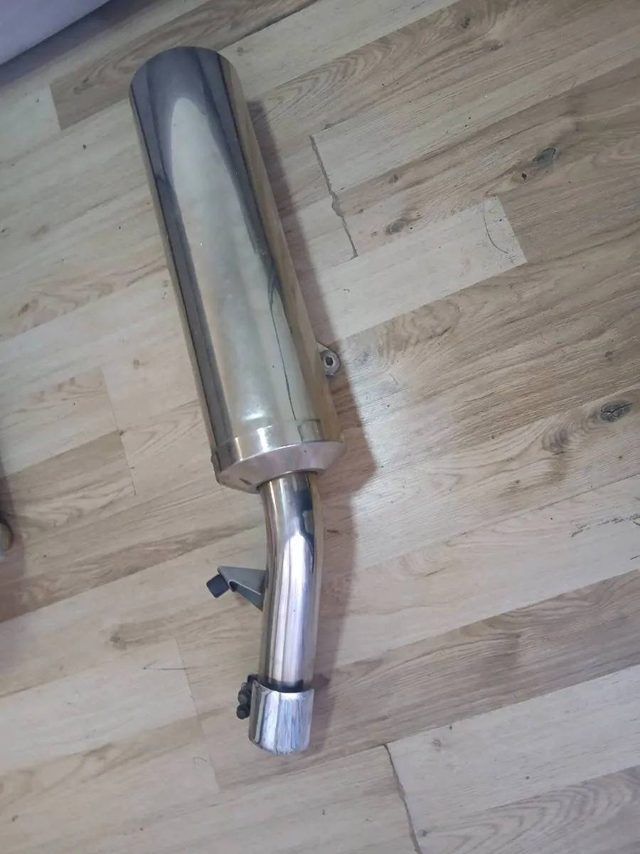 Suzuki bandit 1250 Exhaust plus chain guard - Image 4