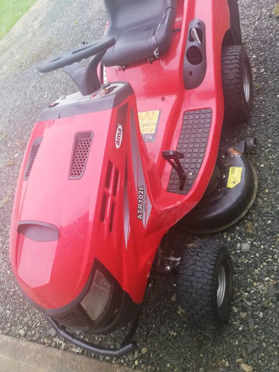RIDE ON MOWER - Image 1