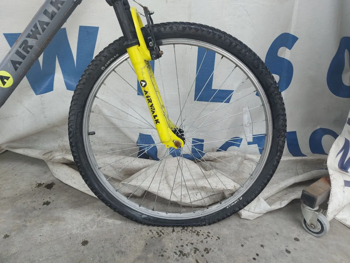 Online Push Bike Auction - Image 3