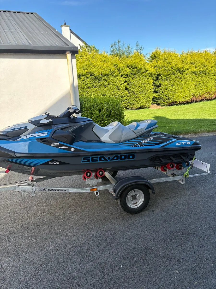 2019 Seadoo GTX 230 - Image 2