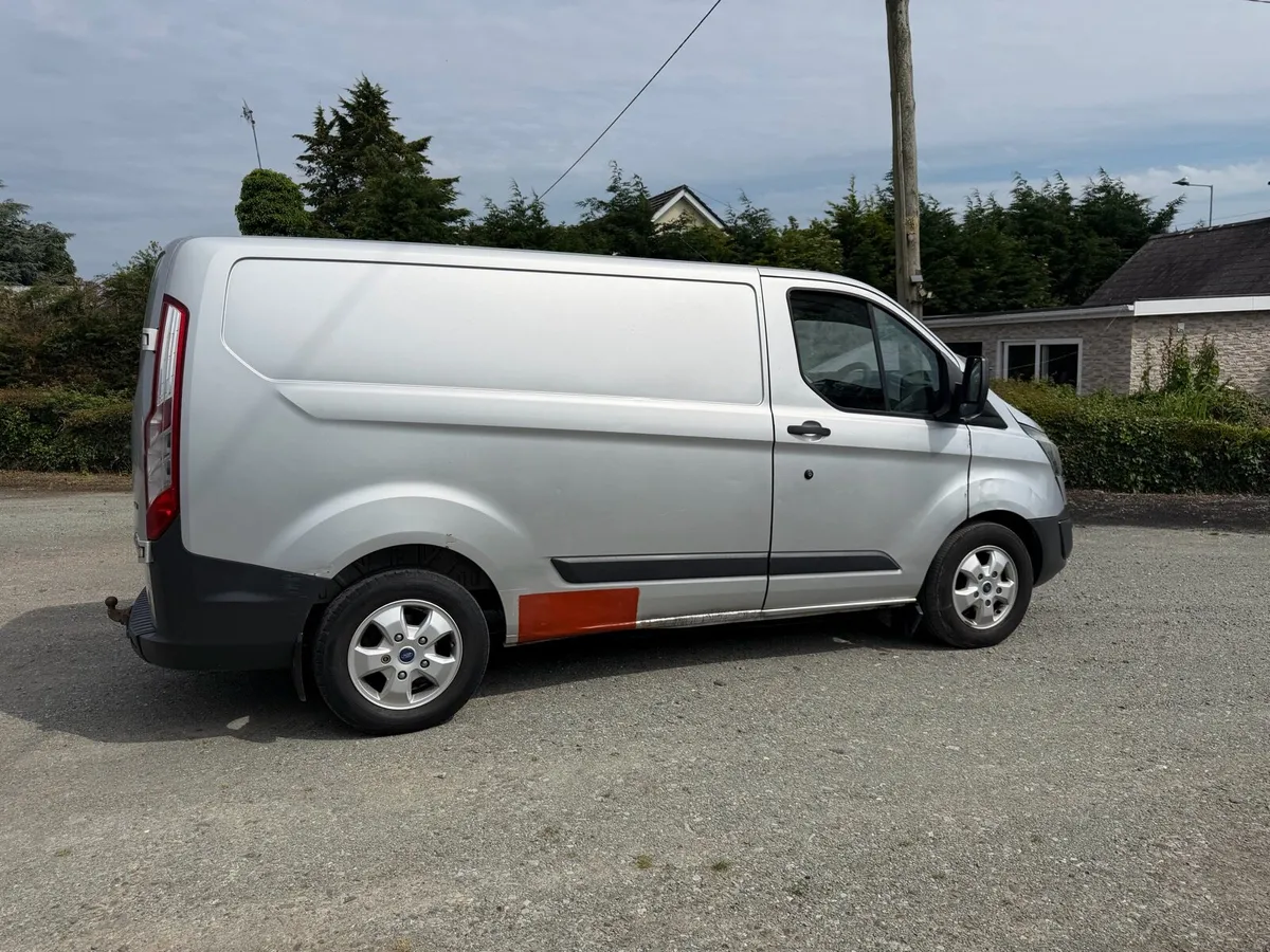 131 FORD CUSTOM 2.2 DIESEL TAX 08/27 - Image 2