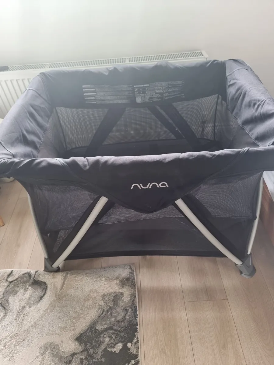 TRAVEL COT - Image 1