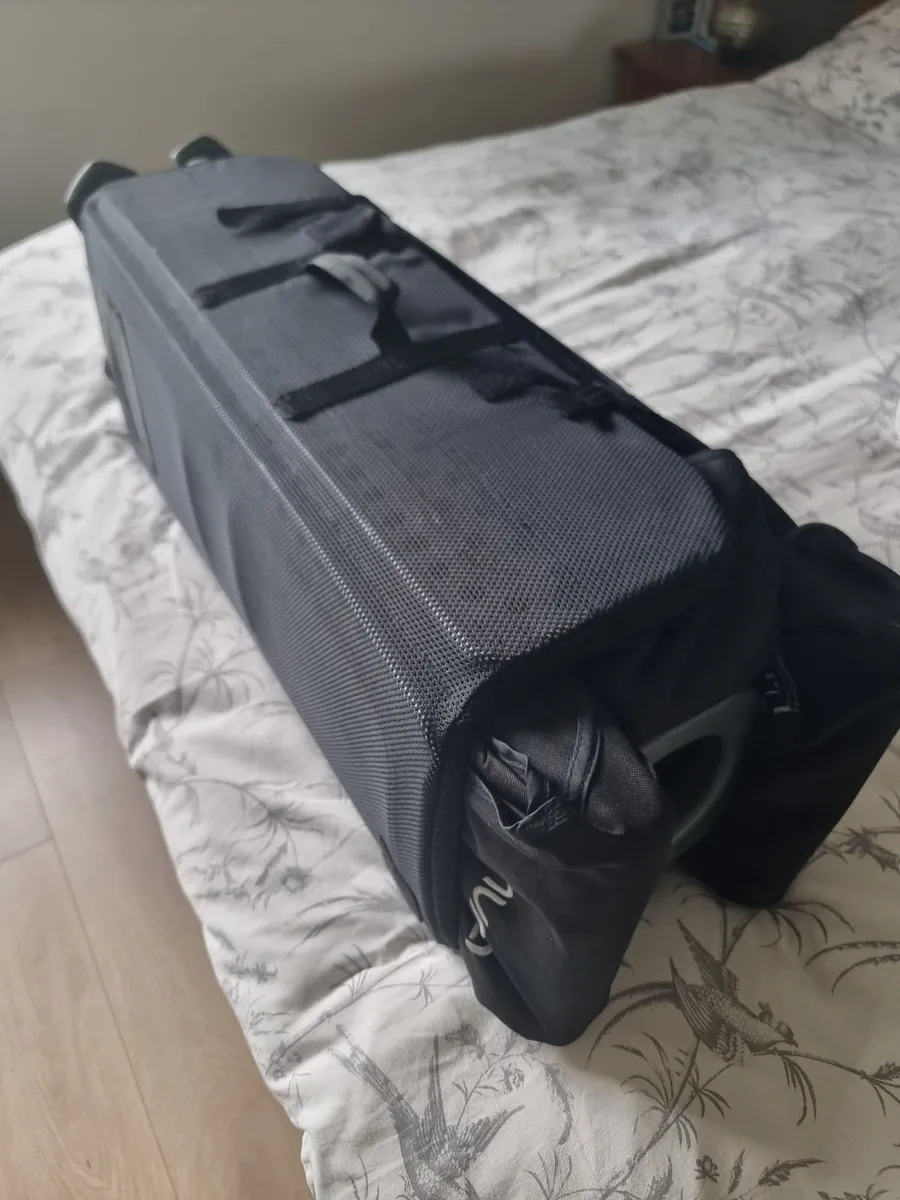 TRAVEL COT - Image 2