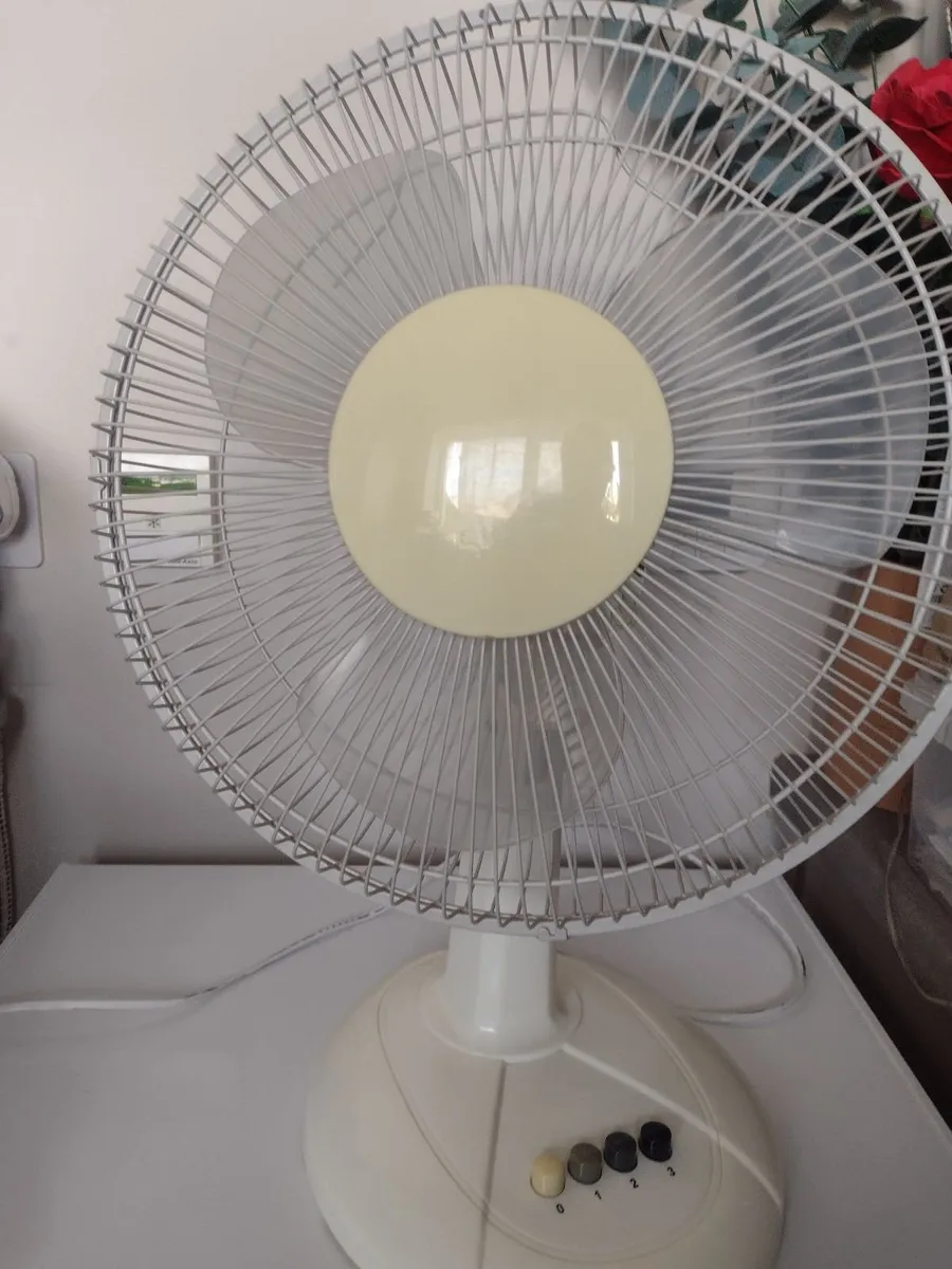 14" Cool air fan 40W tilt rotate settings - Image 1