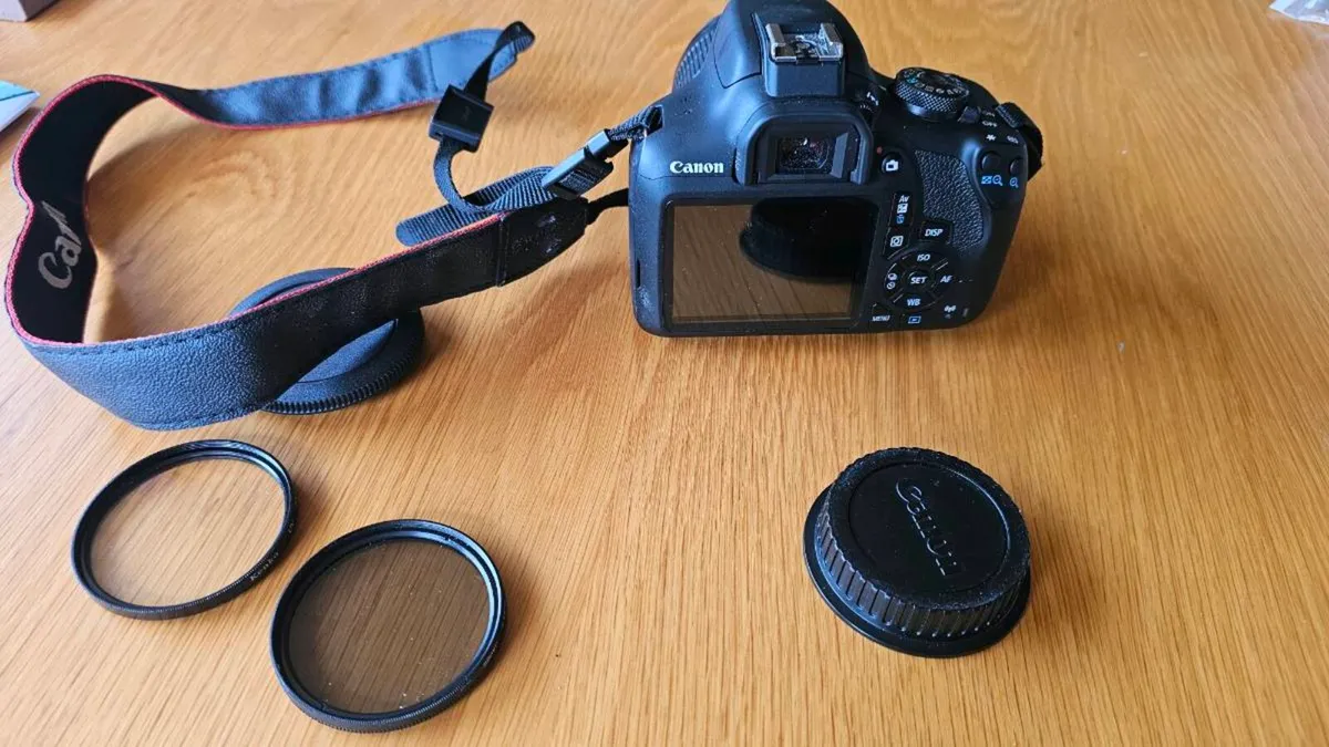 Canon 2000d  digital camera 24.1 mp - Image 4