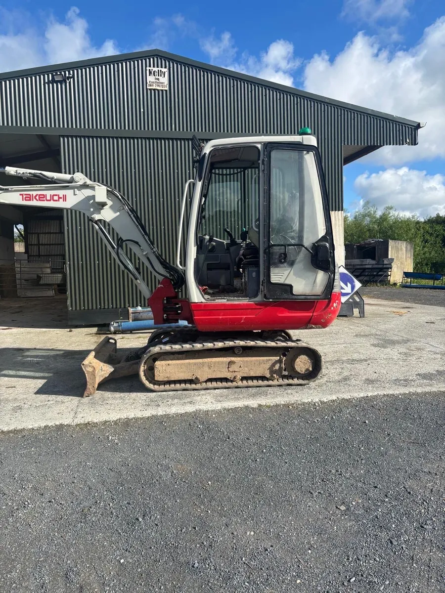 Takeuchi TB 228 - Image 3