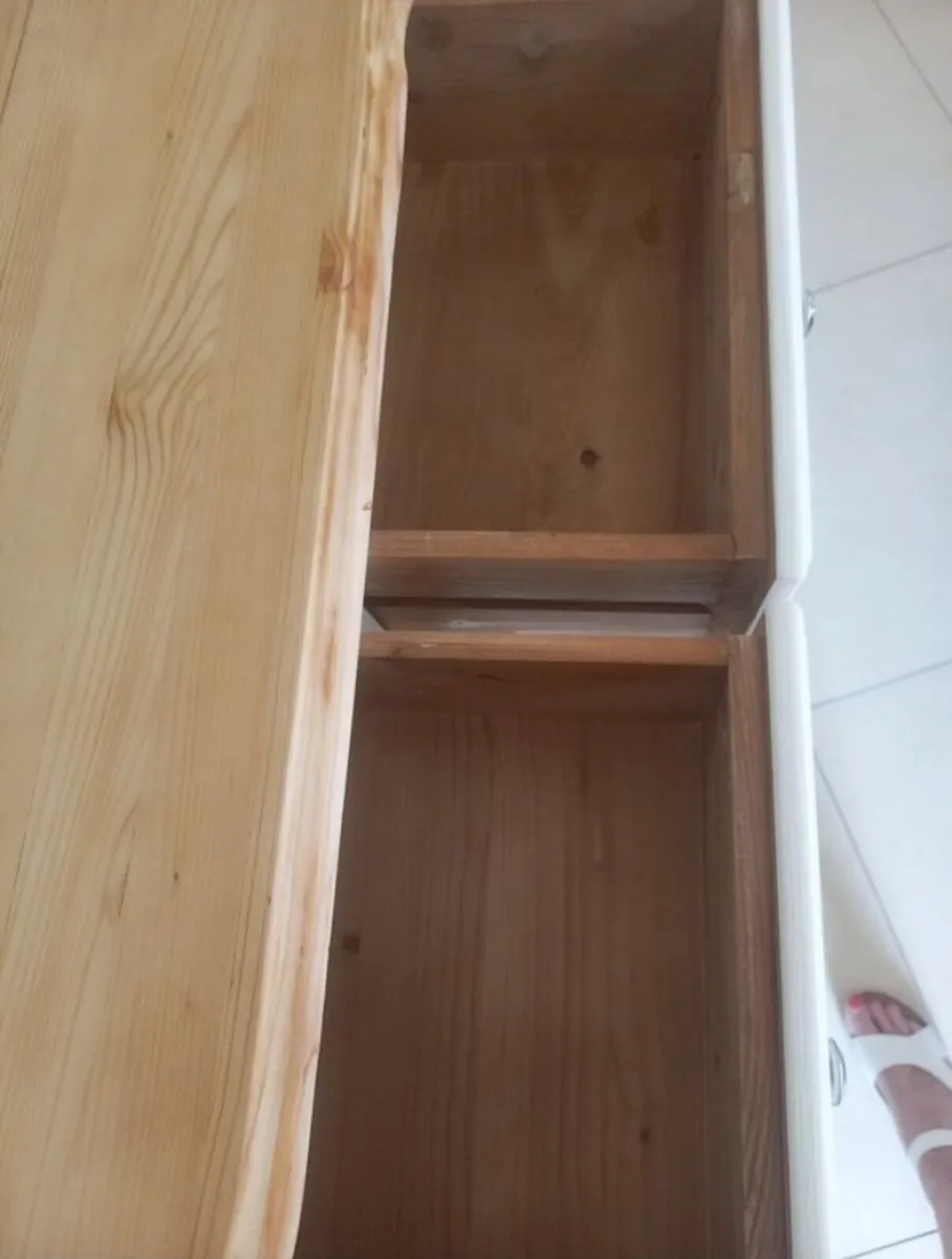 Chest of drawers - Image 4