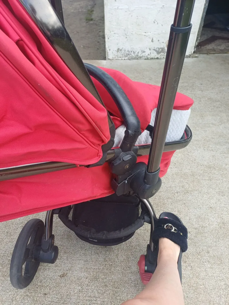 Red mother &baby stroller - Image 3