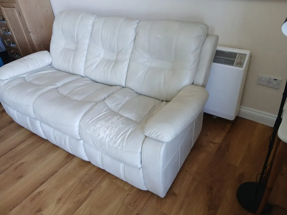 Couch - Image 2