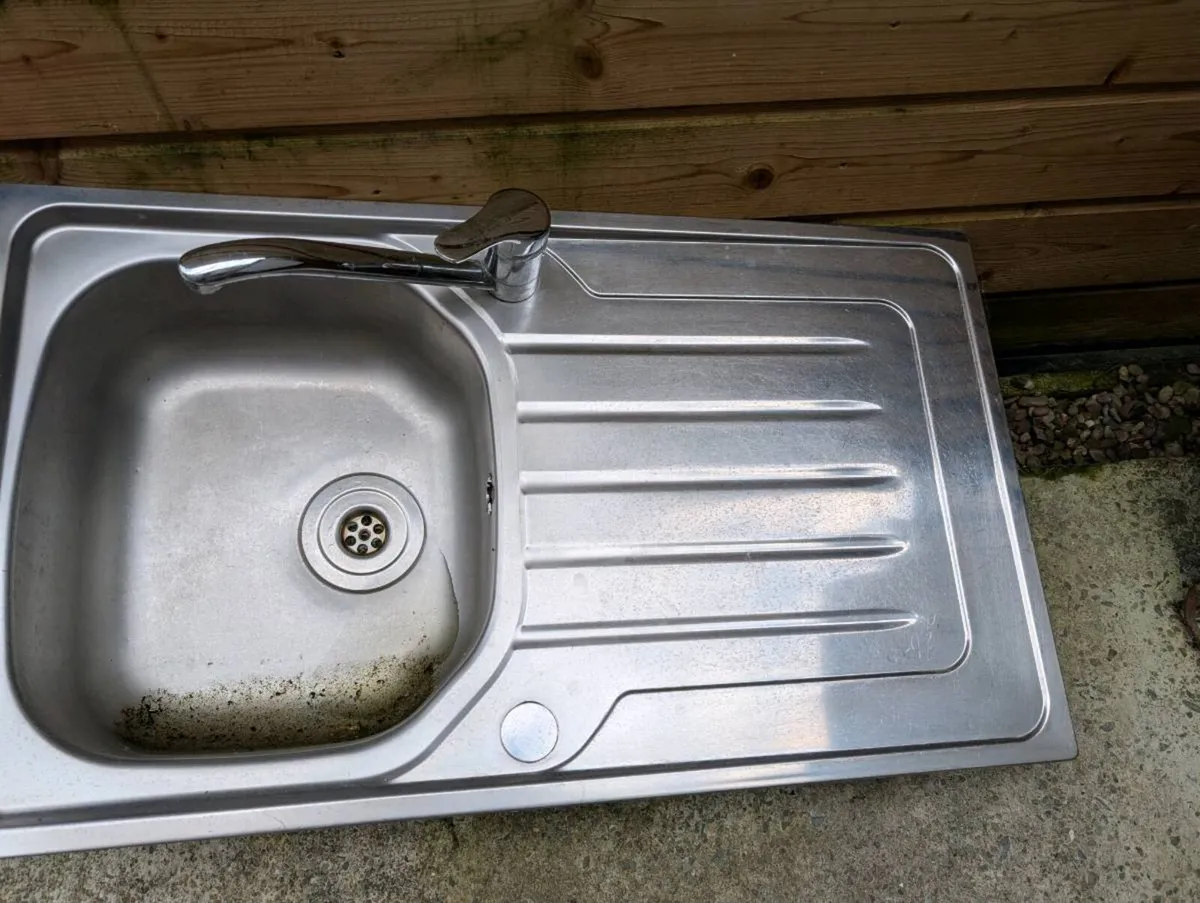Free Stainless steel sink - Image 2