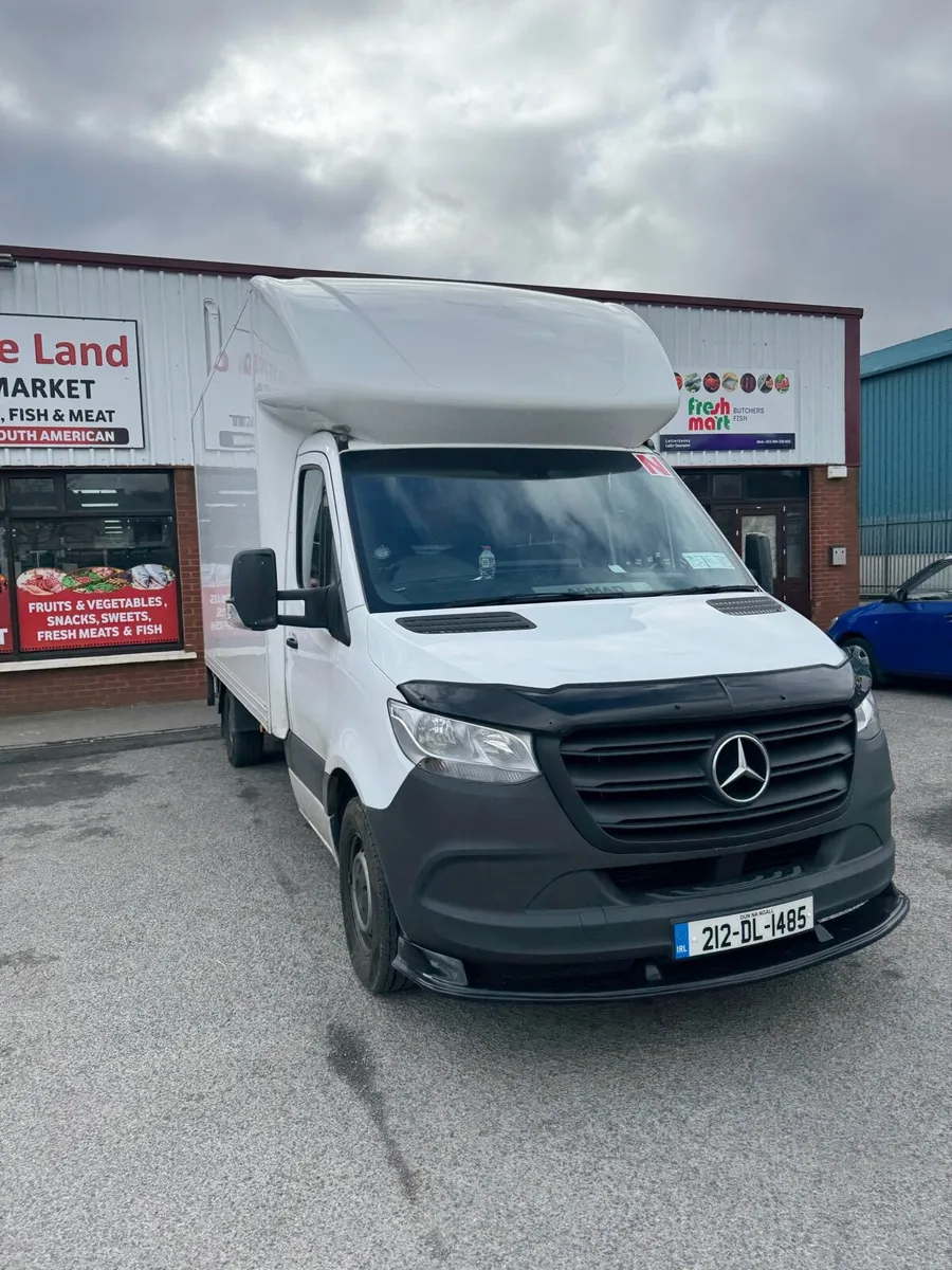 Mercedes Sprinter Luton - Image 1
