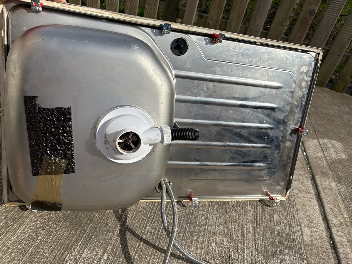 Sink - Image 1