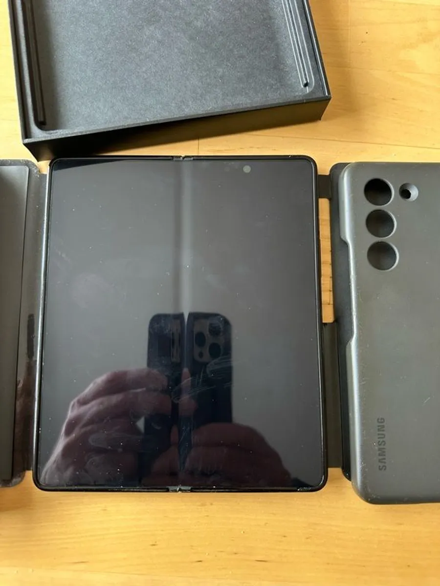 samsung Z Fold 5 Unlocked 512gb - Image 2