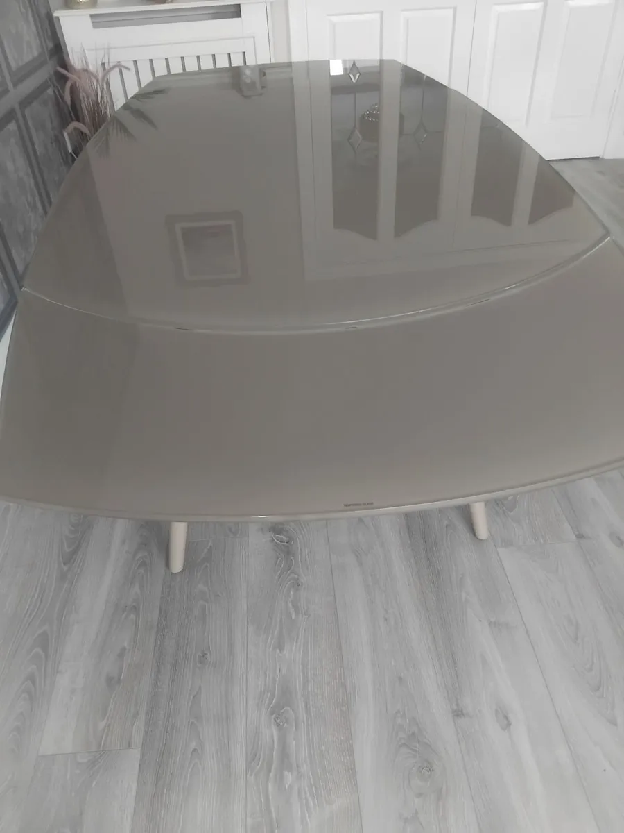 Kitchen table - Image 4