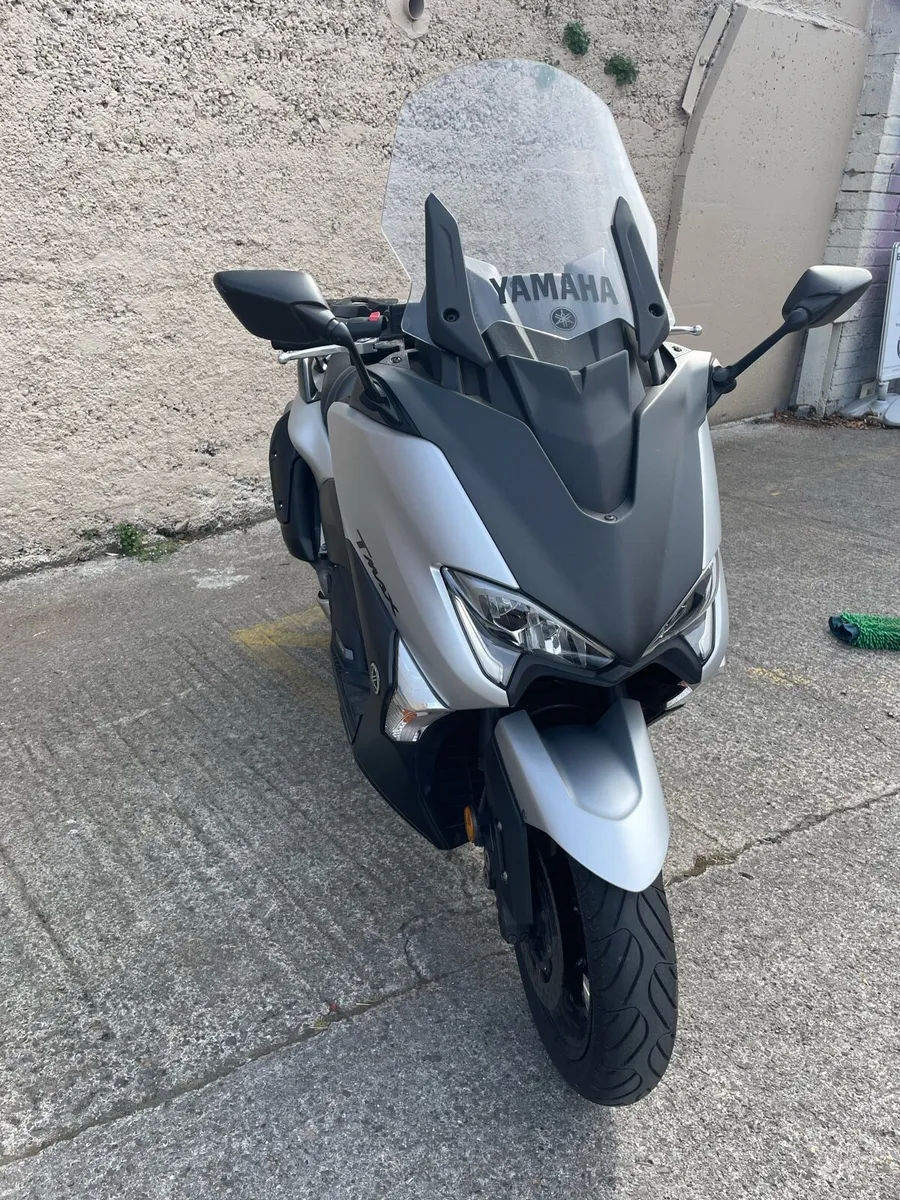 Yamaha T-Max - Image 2
