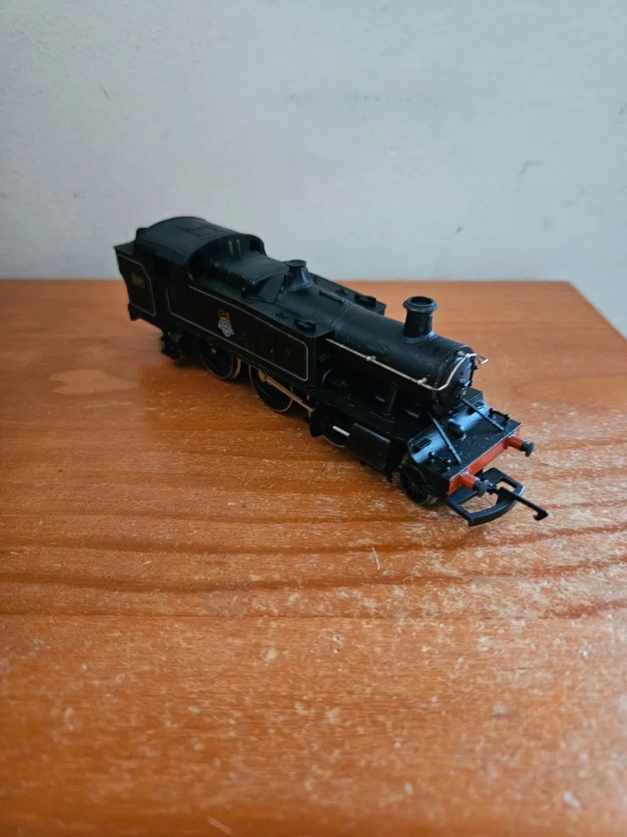 Hornby Lima OO Gauge Train Engine - Image 1