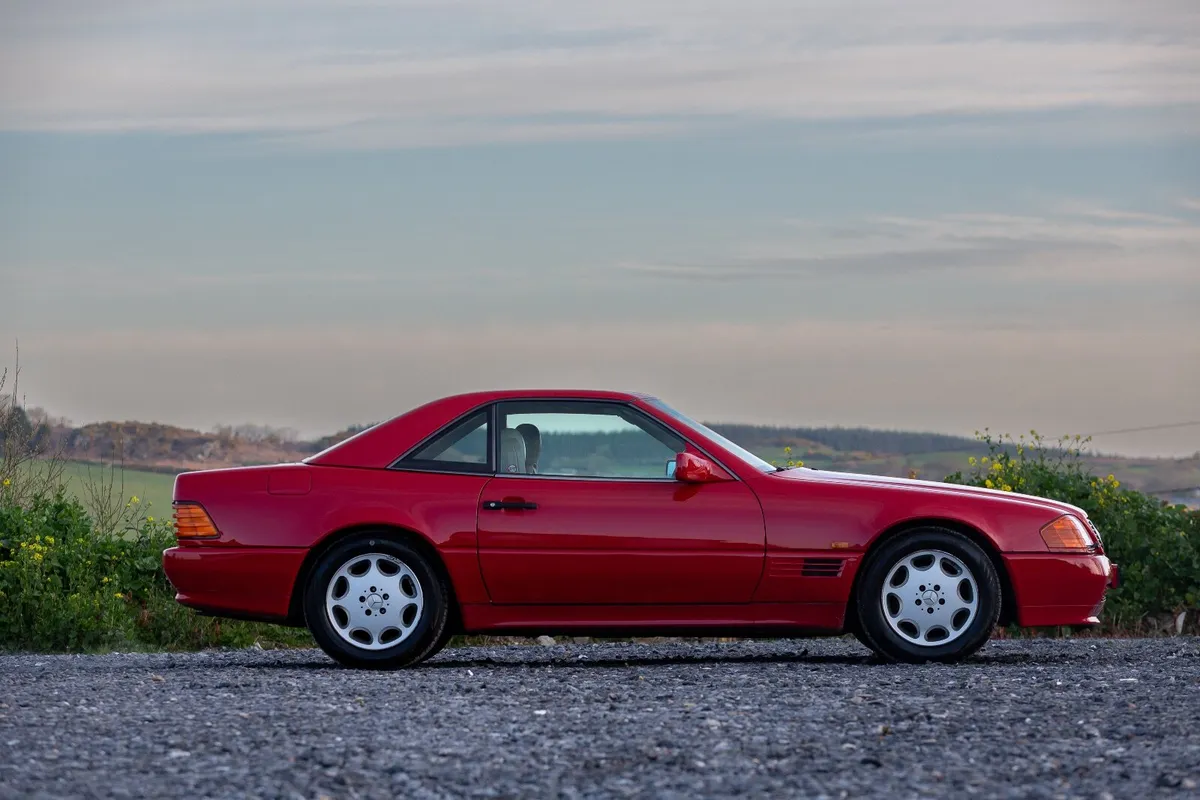 1992 Mercedes-Benz SL Convertible – Immaculate Exa - Image 4