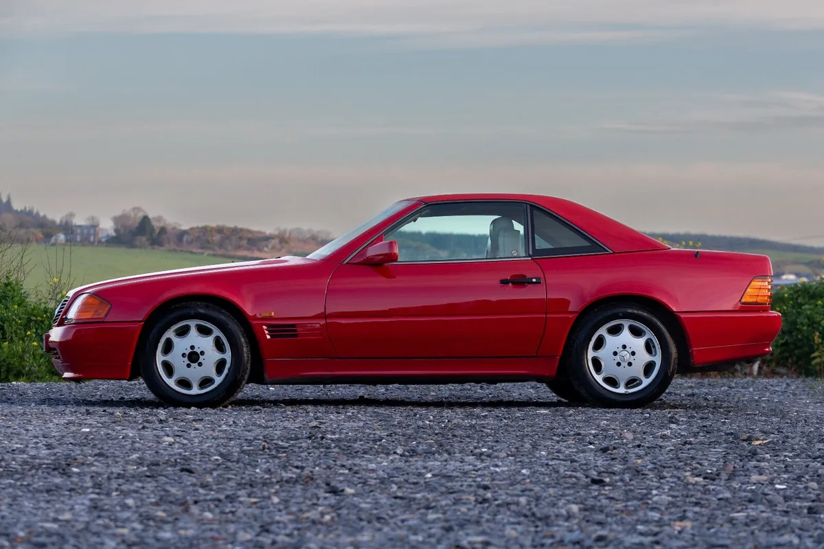 1992 Mercedes-Benz SL Convertible – Immaculate Exa - Image 1