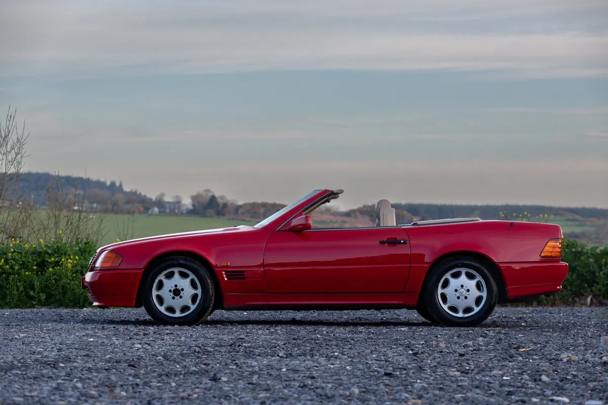1992 Mercedes-Benz SL Convertible – Immaculate Exa - Image 1