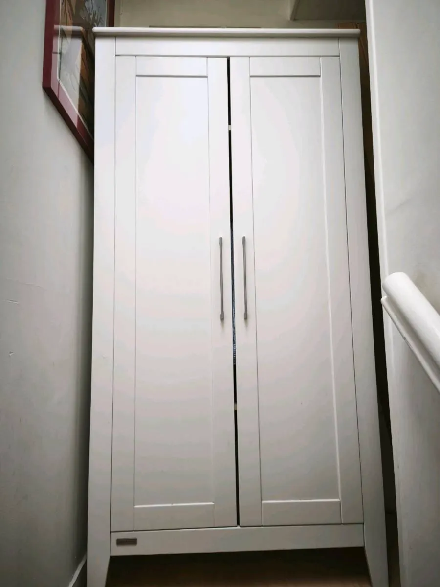wardrobe and chest of drawers - Image 1