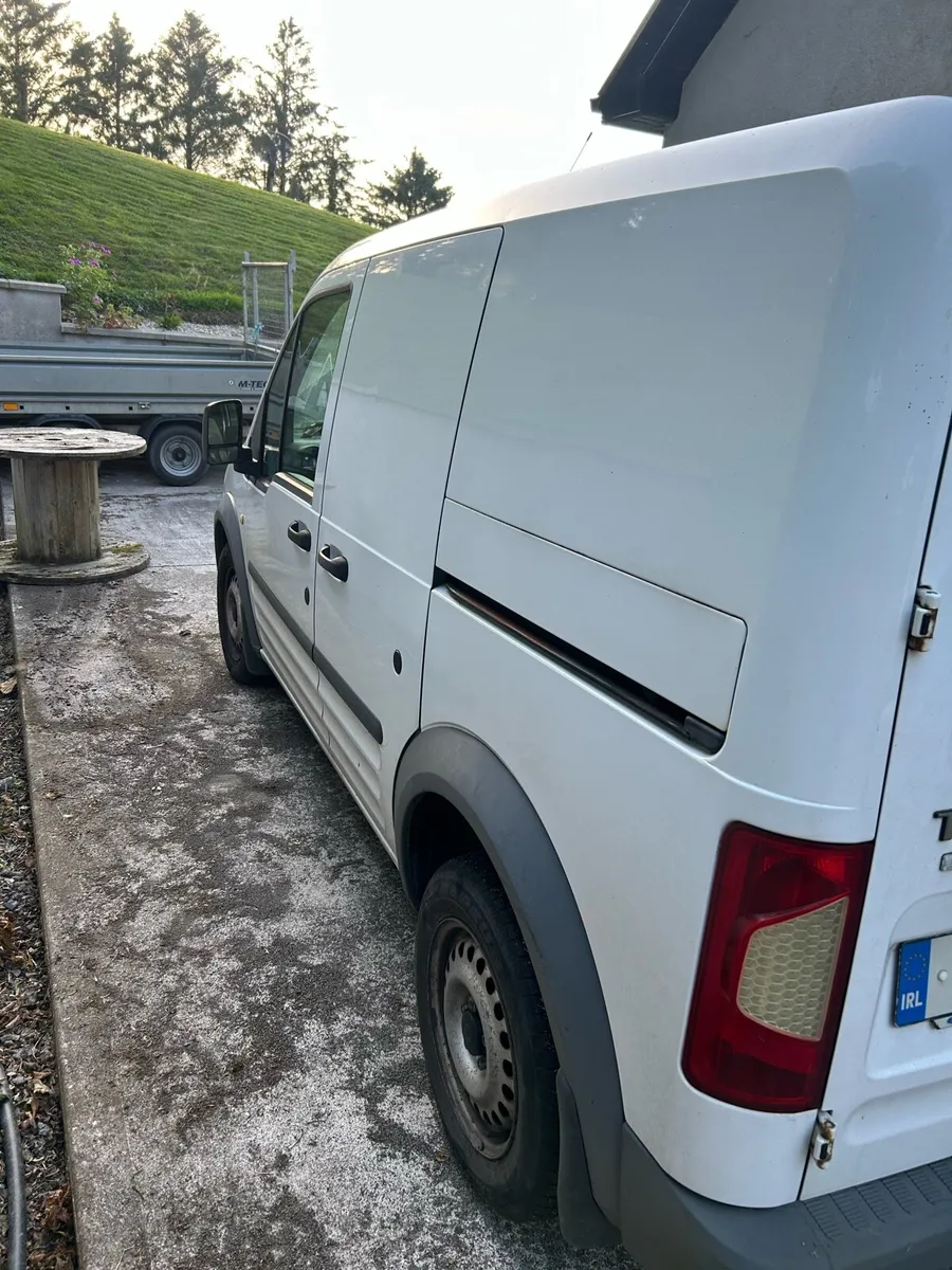 Ford Transit connect - Image 4